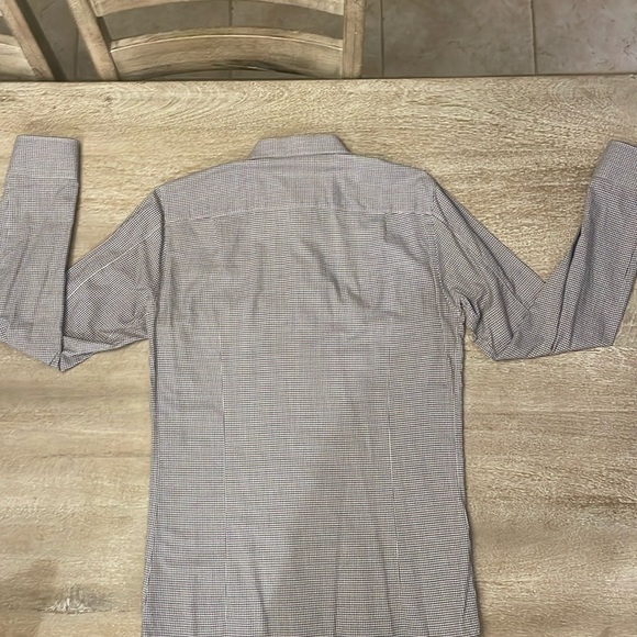 Men’s Hugo Boss long sleeve button down shirts size medium - Picture 9 of 9